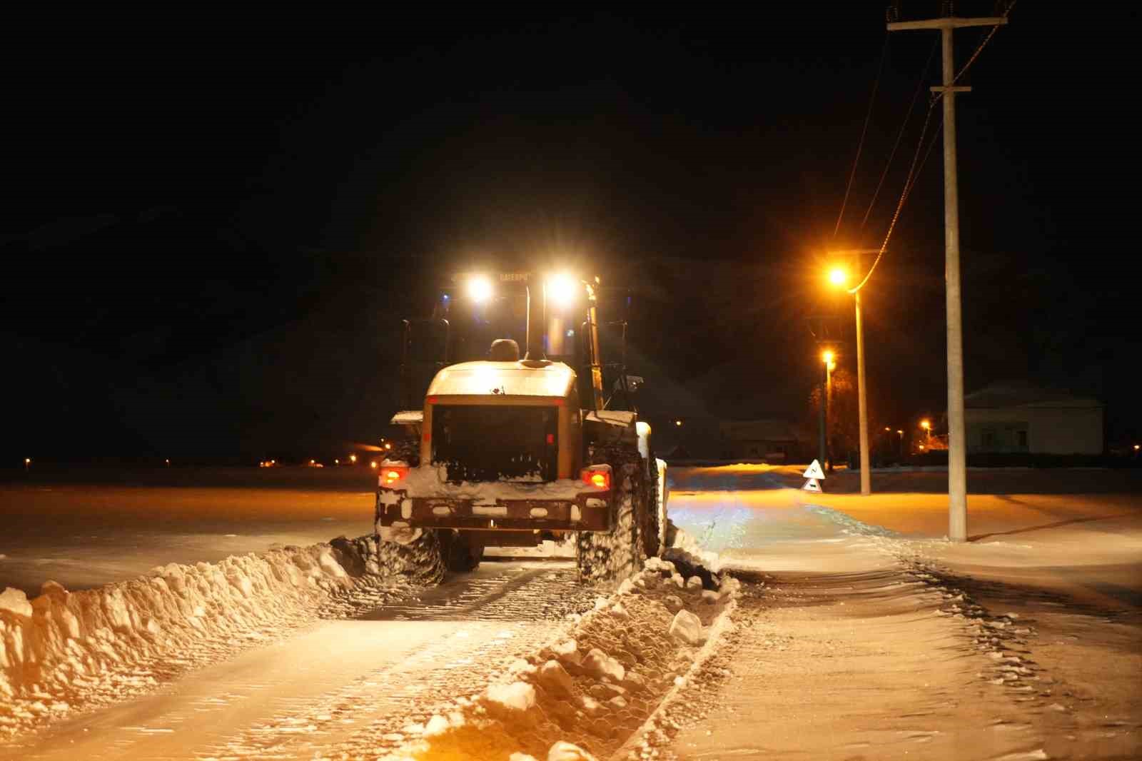 Muş&rsquo;ta kapanan t&uuml;m k&ouml;y yolları ulaşıma a&ccedil;ıldı
