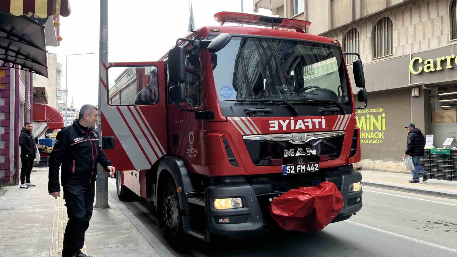 Ordu’da bodrum kattaki kedi sesi ekipleri harekete geçirdi