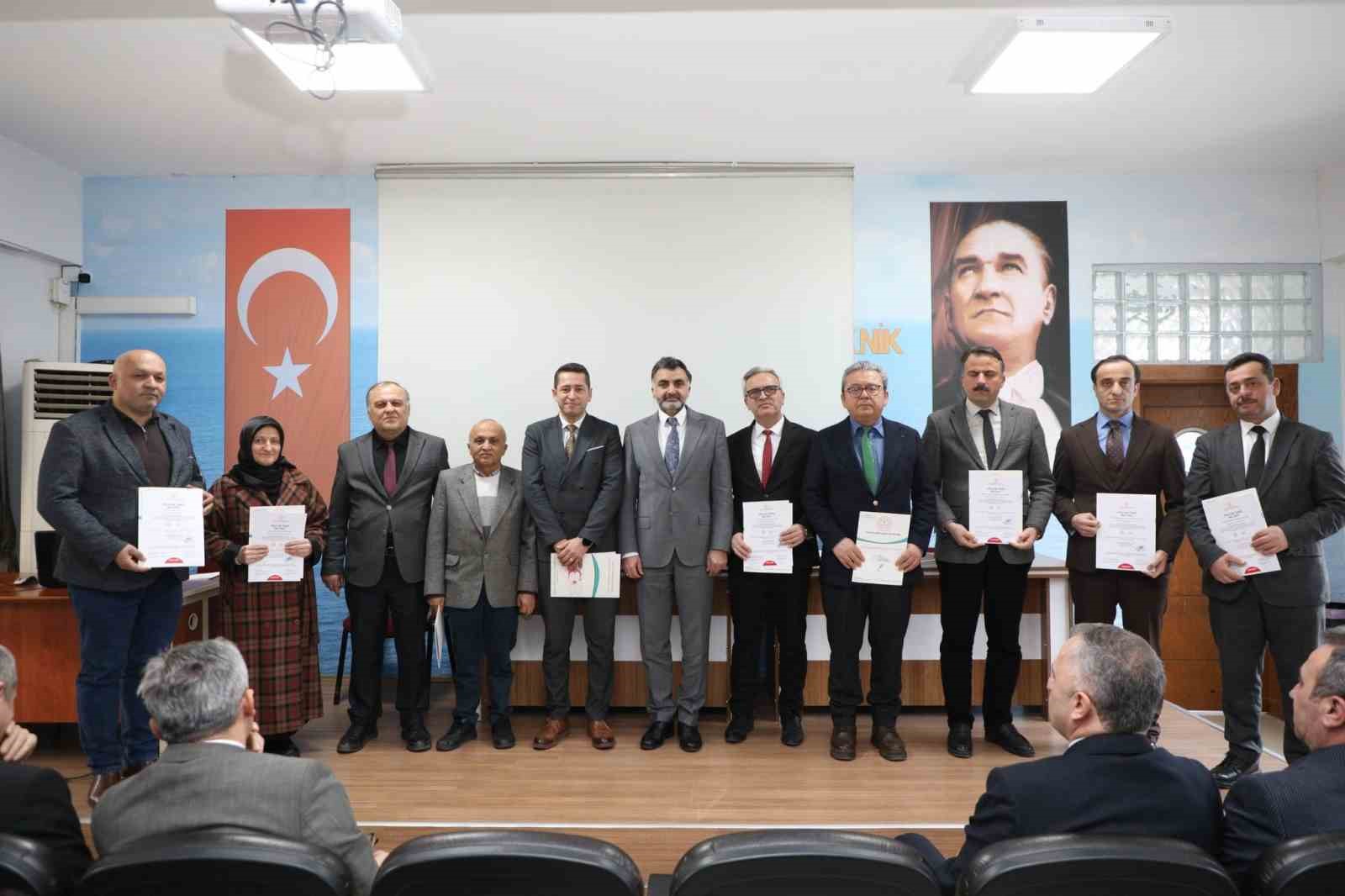 &rsquo;Okulum Temiz&rsquo; belgeleri sahiplerine verildi

