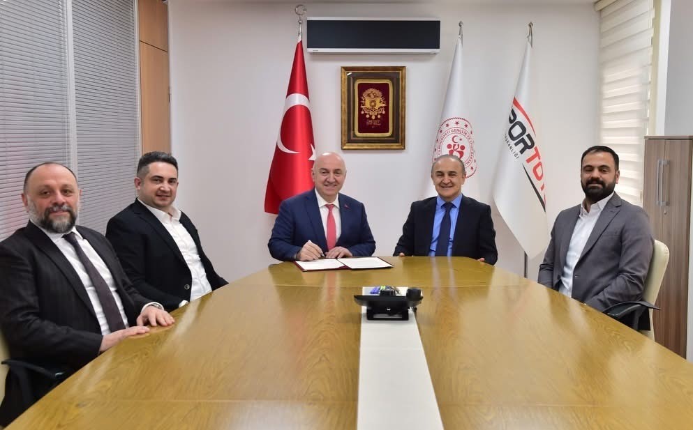 Darıca Spor K&ouml;y&uuml; projesi i&ccedil;in protokol imzalandı
