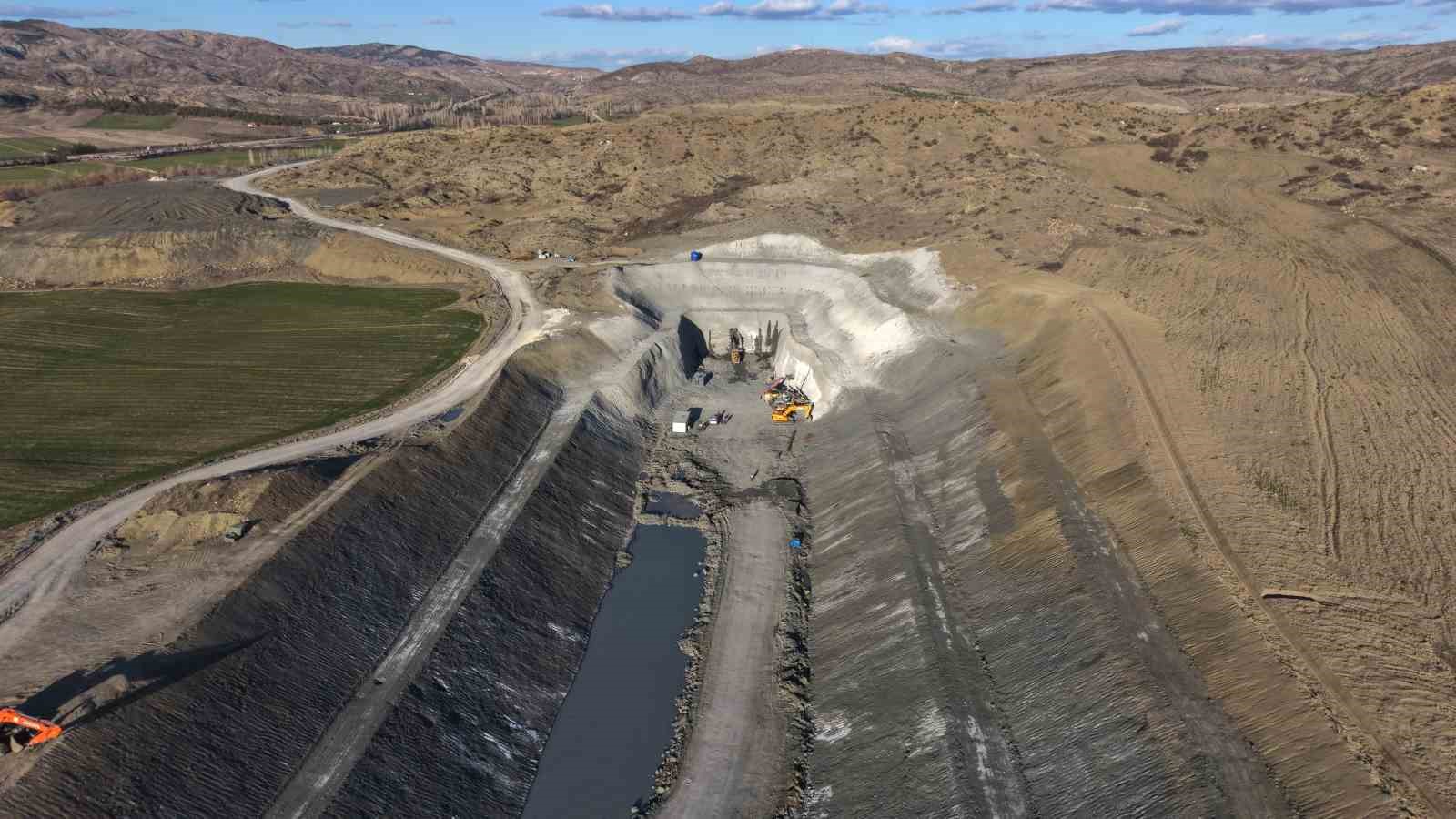 Bakan Uraloğlu: "Delice-Çorum Hızlı Tren Hattı’nda fiziki ilerleme yüzde 25’e yaklaştı"