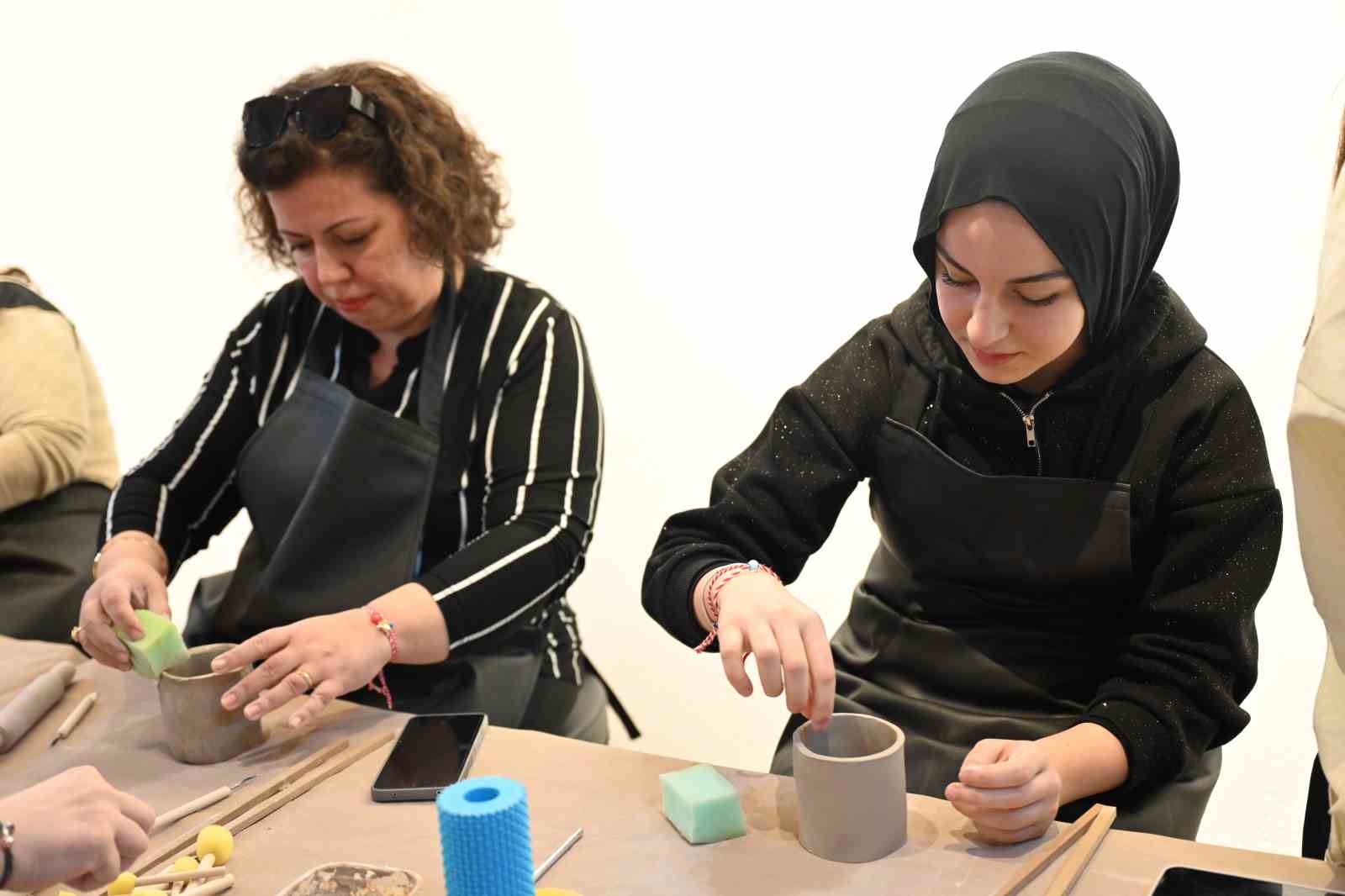 Ramazan&rsquo;ın bereketi sanatla birleşti
