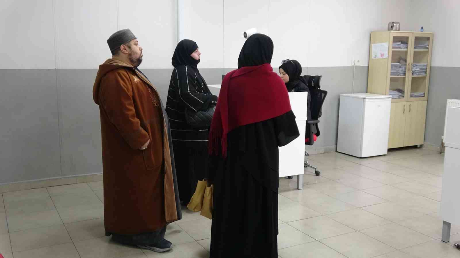 Suriyelilerin g&ouml;n&uuml;ll&uuml; geri d&ouml;n&uuml;ş&uuml; Ramazan ayında da s&uuml;r&uuml;yor
