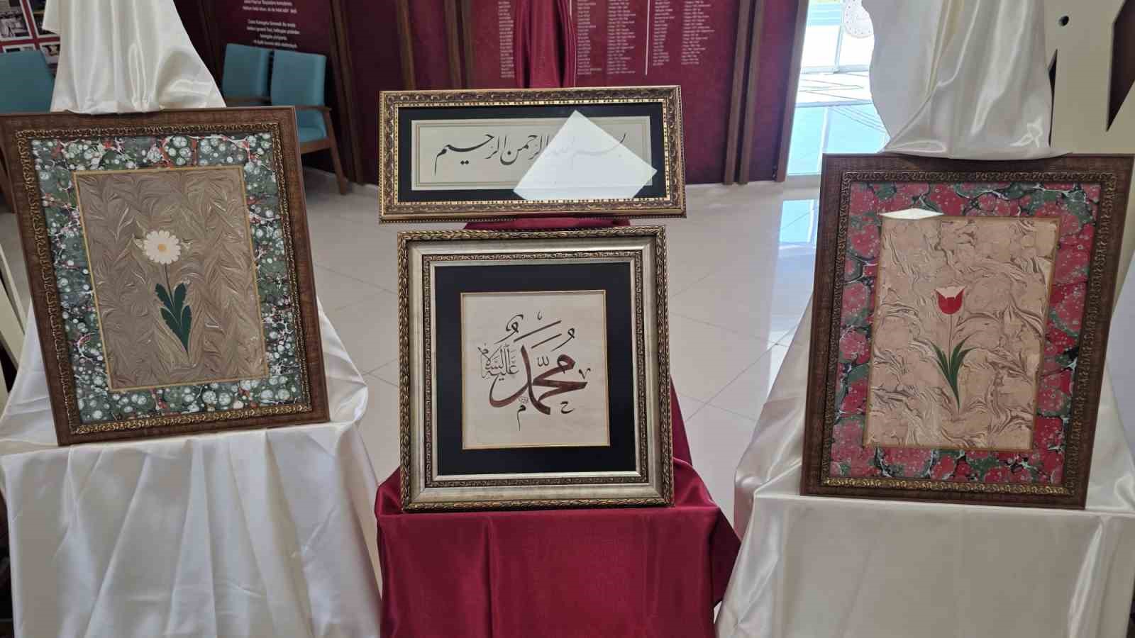 K&uuml;tahya&rsquo;da Peygamber Efendimiz&rsquo;in doğumunun 1500. yılı anısına hat, tezhip ve ebru sergisi a&ccedil;ıldı
