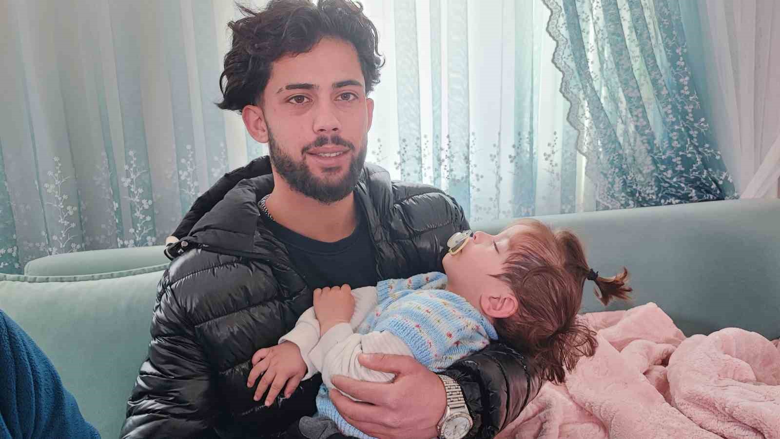 Yangından kurtardığı bebekle buluştu, duygusal anlar yaşandı
