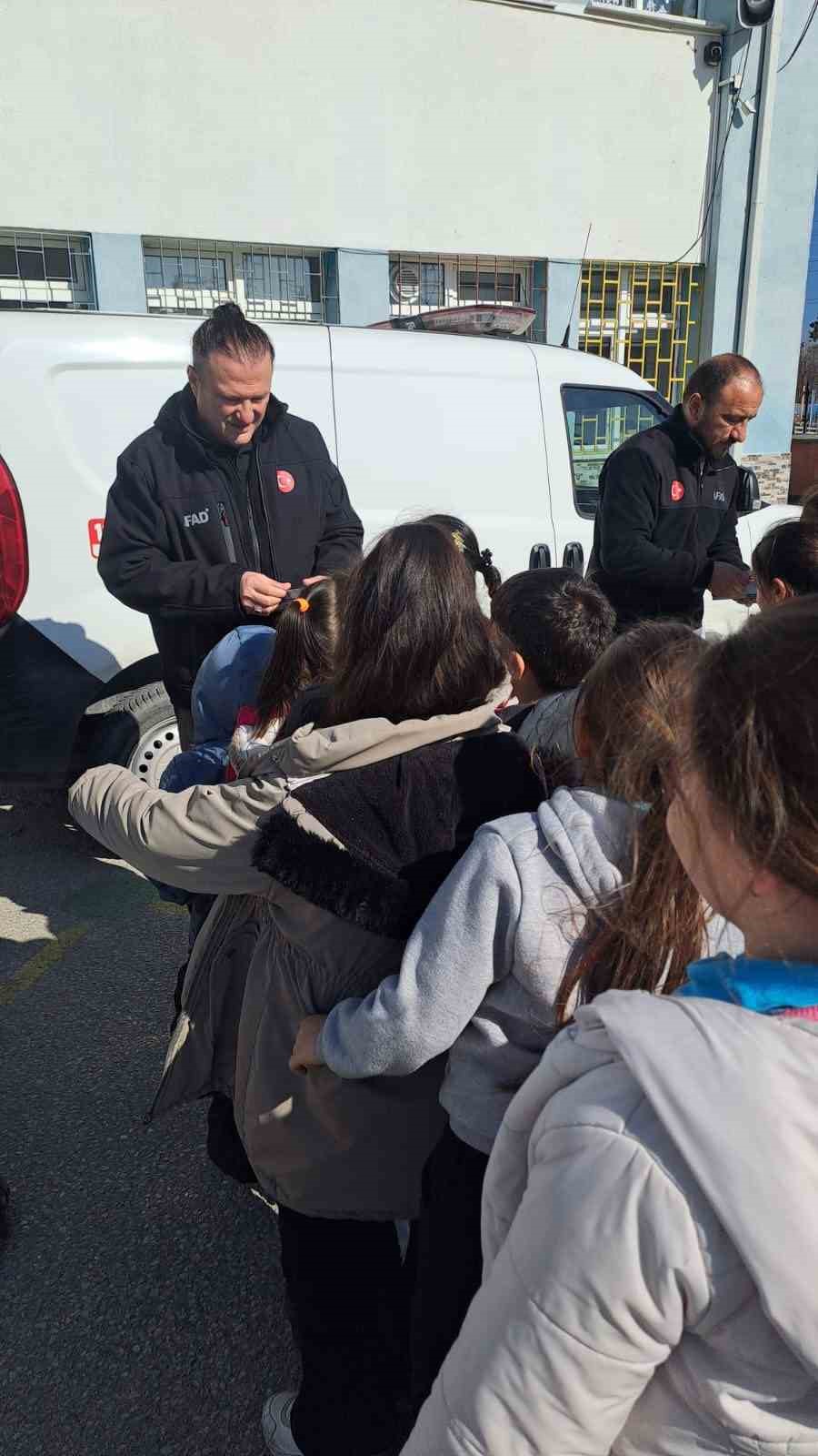 &Ouml;ğrencilere afet farkındalık eğitimi verildi
