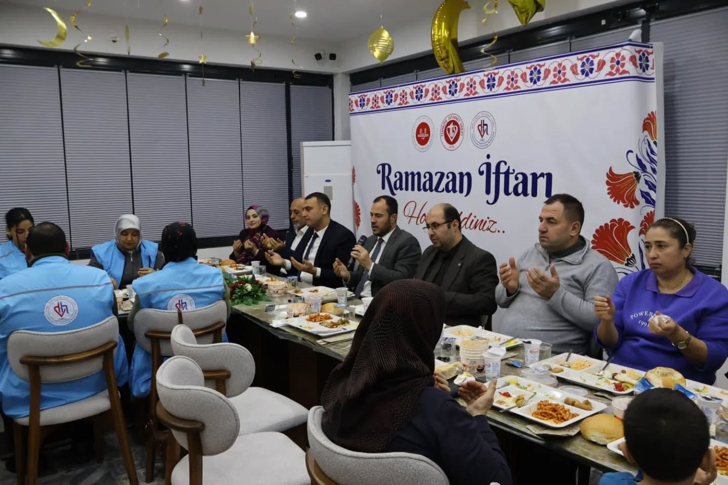 Hatay&rsquo;da Şehit yakınları ve gaziler m&uuml;ft&uuml;l&uuml;ğ&uuml;n iftar sofrasında buluştu
