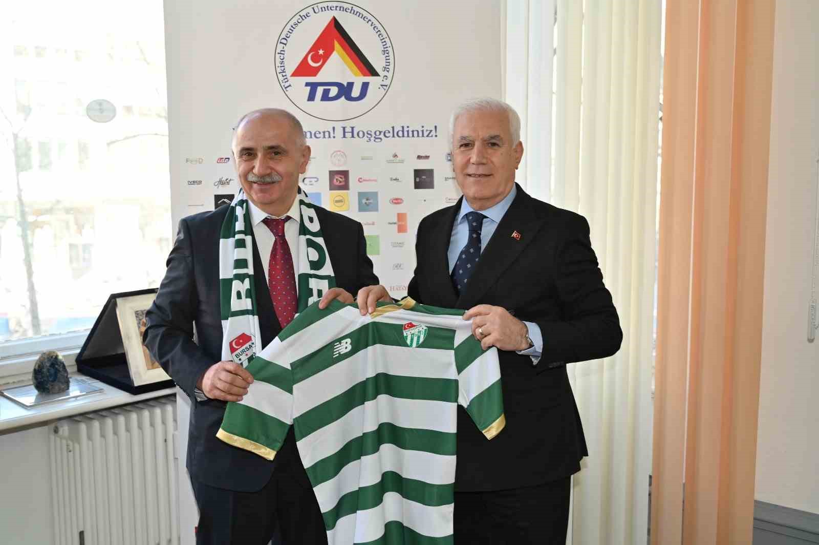 Bursa, d&uuml;nyaya tanıtıldı
