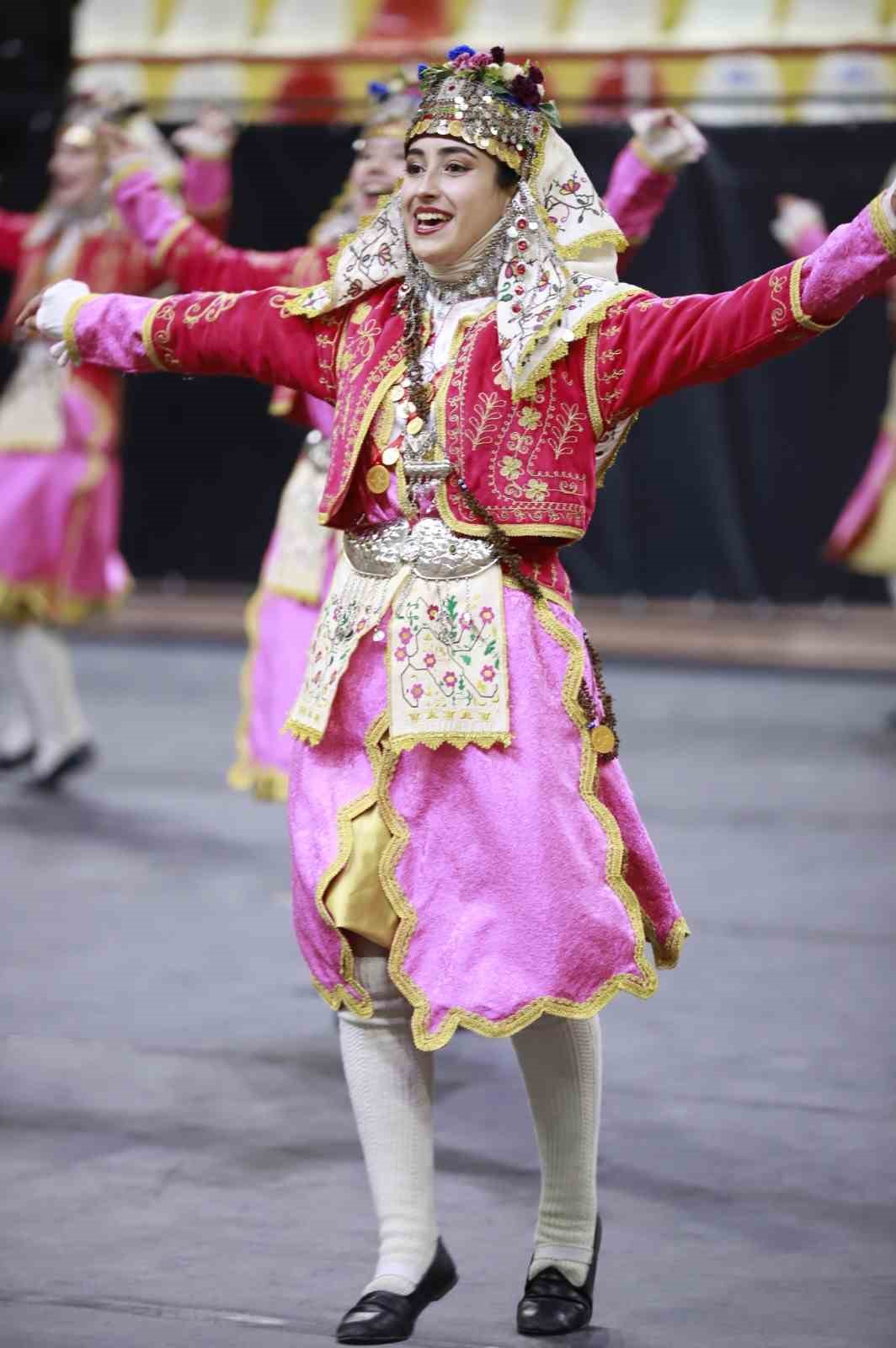 Halk oyunları ş&ouml;leni i&ccedil;in geri sayım başladı
