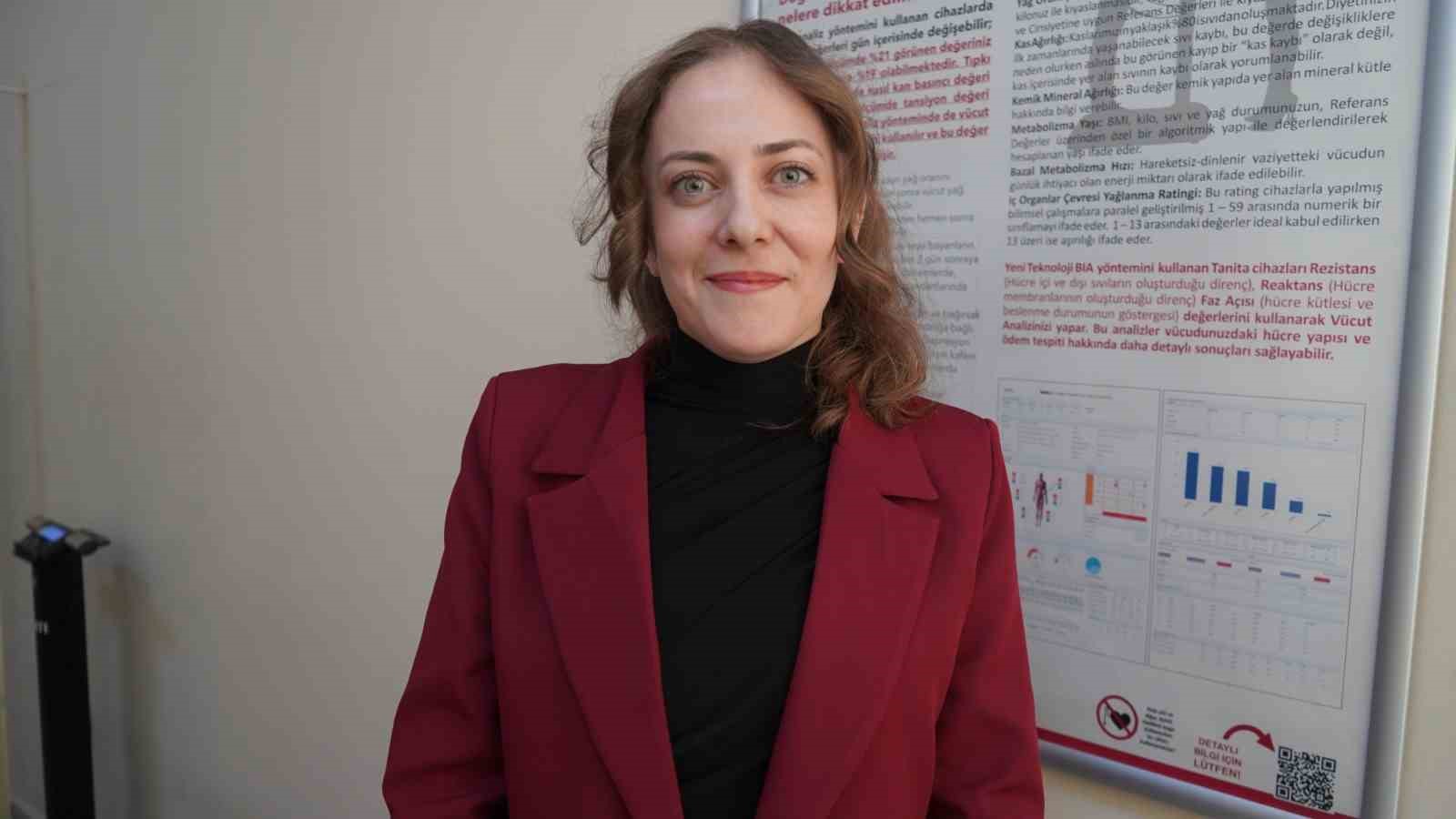 Van&rsquo;da obeziteyle m&uuml;cadele meyvelerini veriyor: 9 bin kişi zayıfladı
