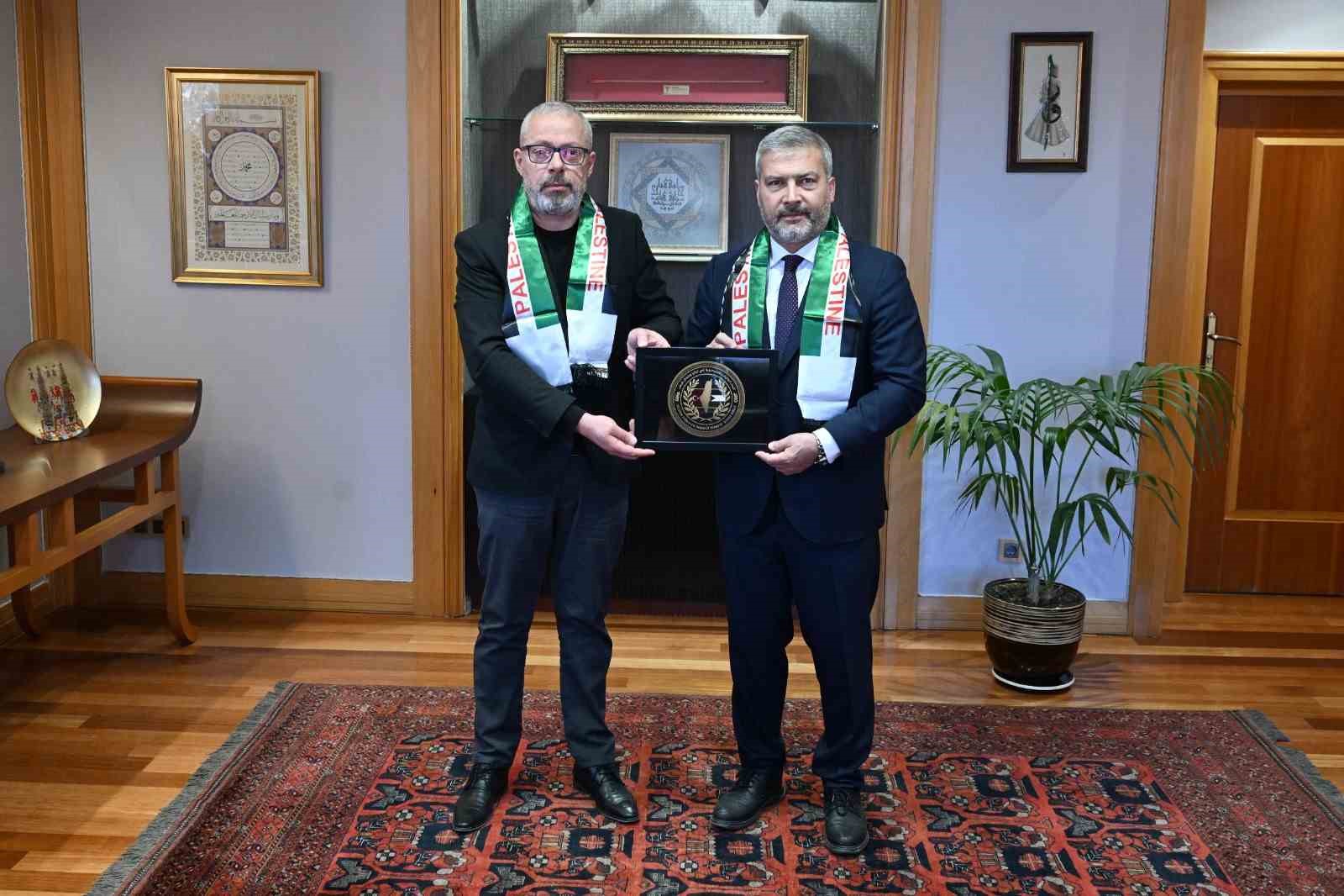 Filistin Yardımlaşma Derneği&rsquo;nden Rekt&ouml;r Adıg&uuml;zel&rsquo;e ziyaret
