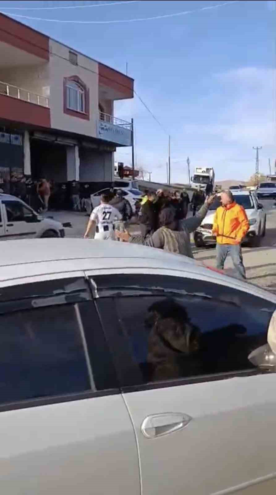 Mardin&rsquo;de iki grup arasında sopalı kavga: 7 kişi yaralandı

