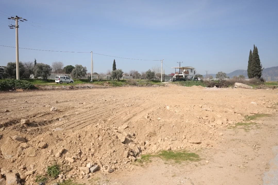 Gerenkova Cemiyet Alanı i&ccedil;in incelemelerde bulunuldu
