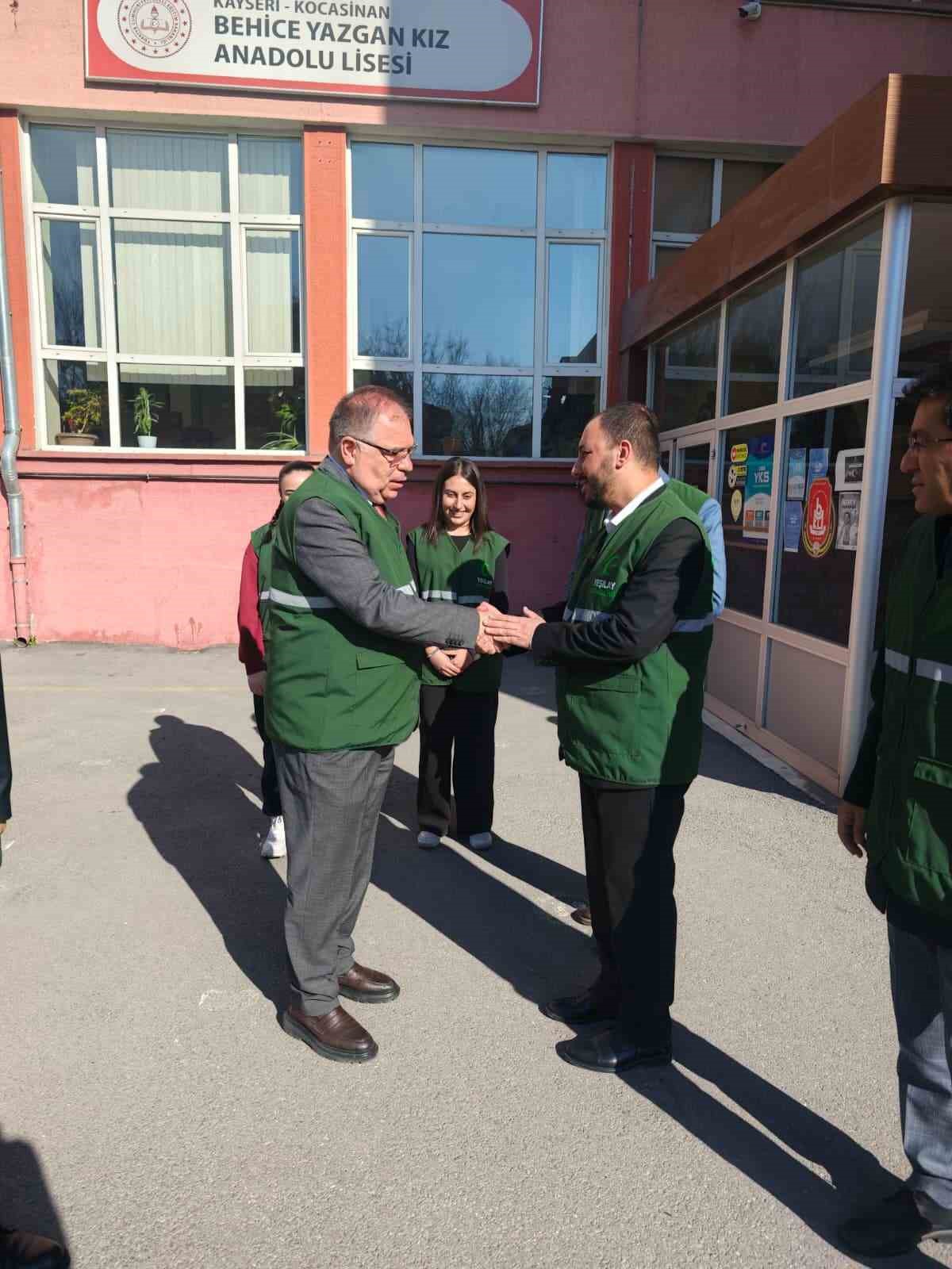 Kayseri&rsquo;de binlerce &ouml;ğrenci "İlk Ders Yeşilay" ile bilin&ccedil;lendi
