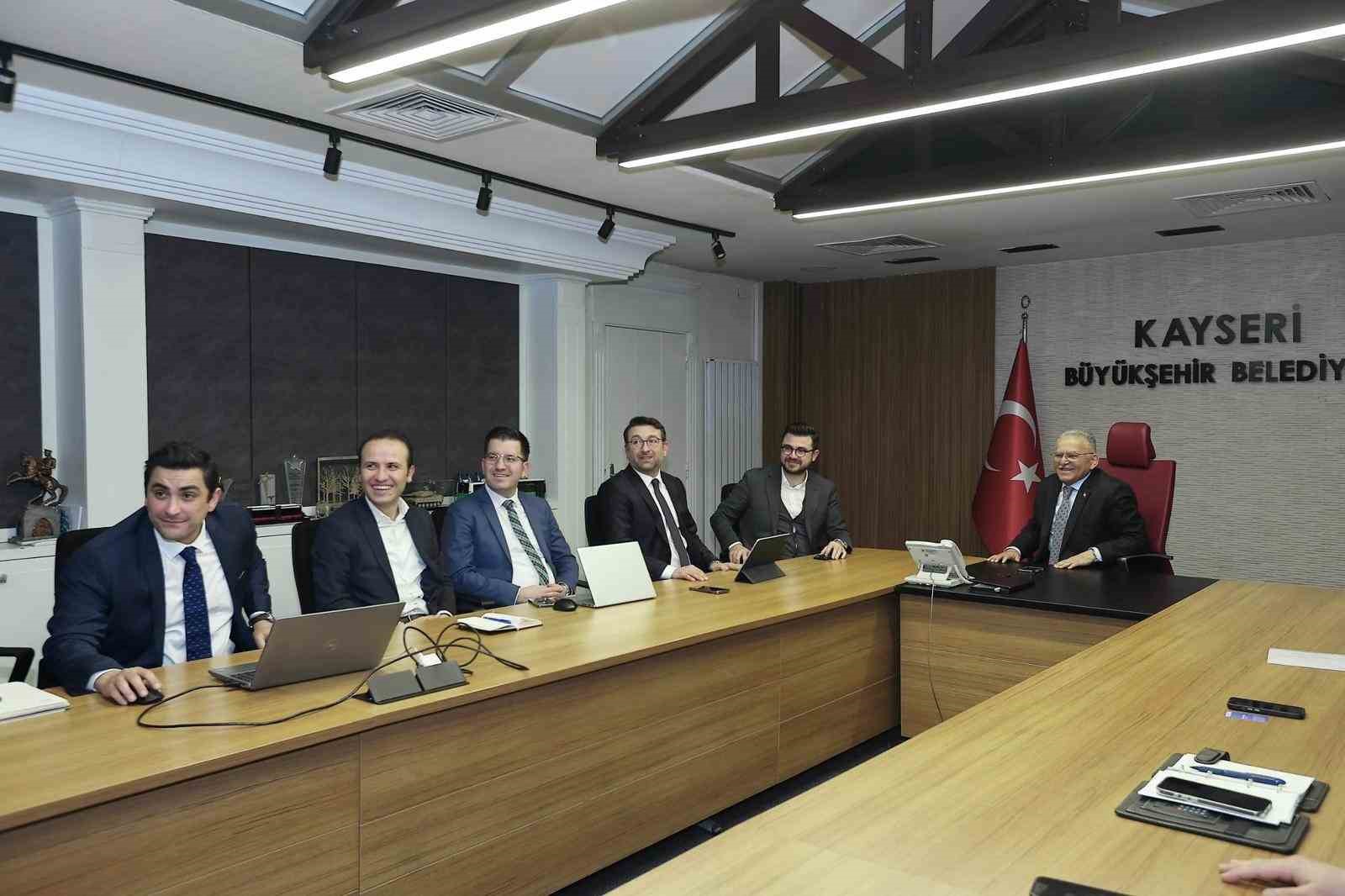 Başkan Büyükkılıç Kayseri’nin ulaşım geleceğini bugünden planlıyor