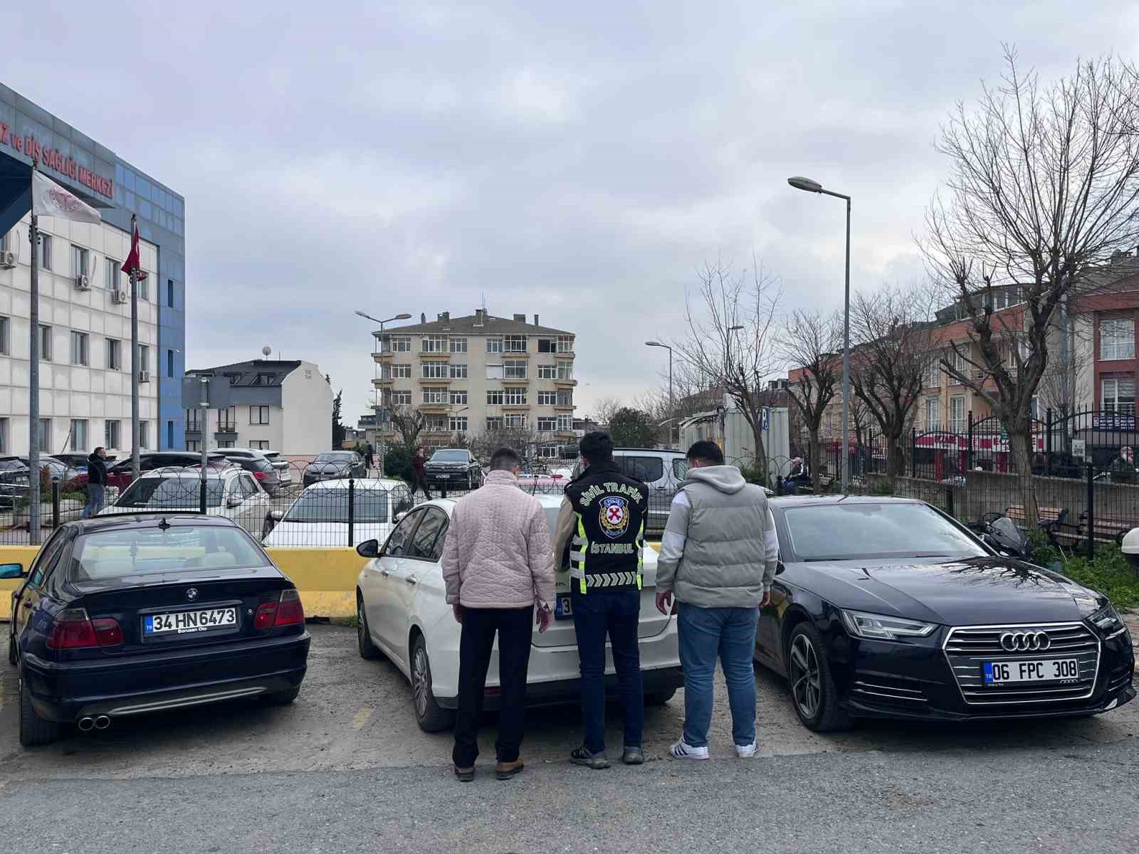 Avcılar’da makas atan sürücülere 192 bin TL ceza kesildi, ehliyetlerine el konuldu