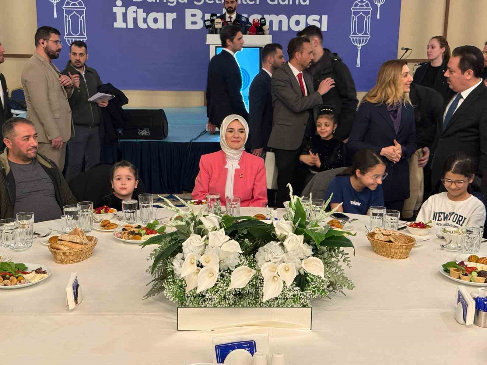 Bakan G&ouml;ktaş: "&Ccedil;ocuklar geleceğimizin teminatıdır"
