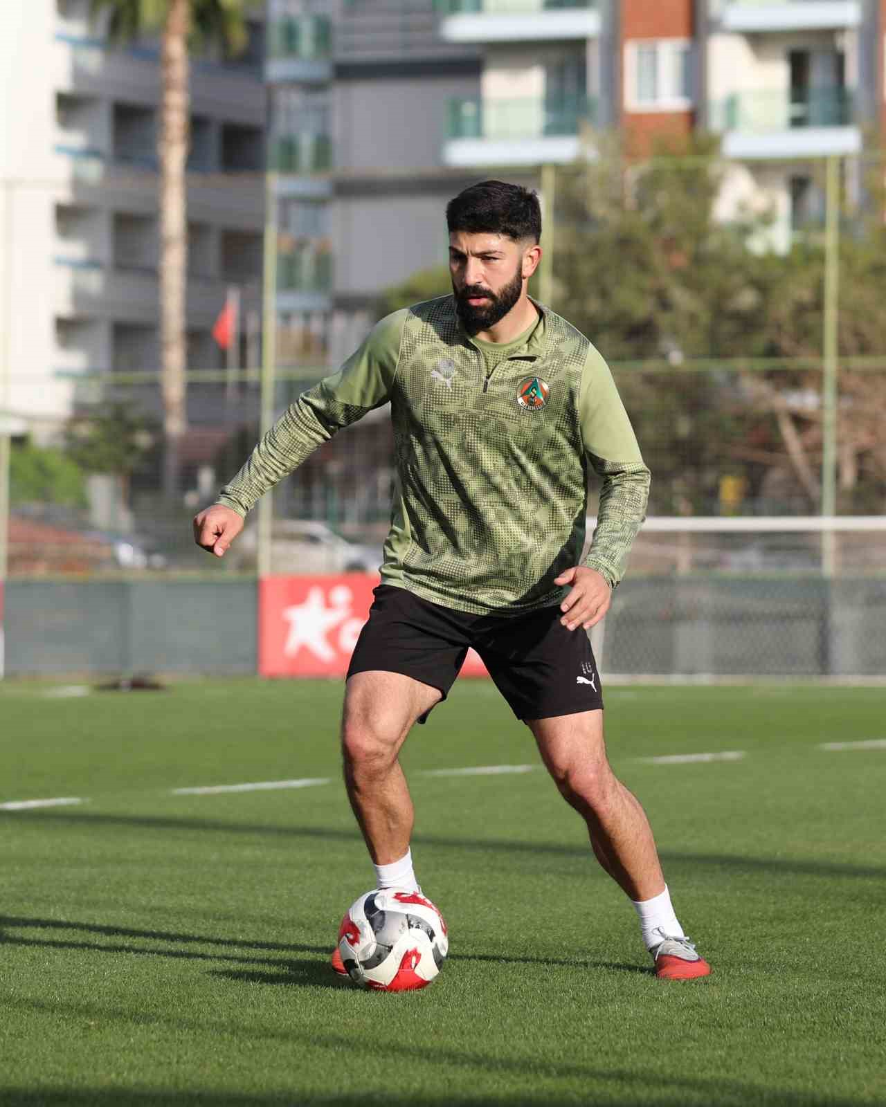 Alanyaspor, Gen&ccedil;lerbirliği ma&ccedil;ı hazırlıklarına başladı
