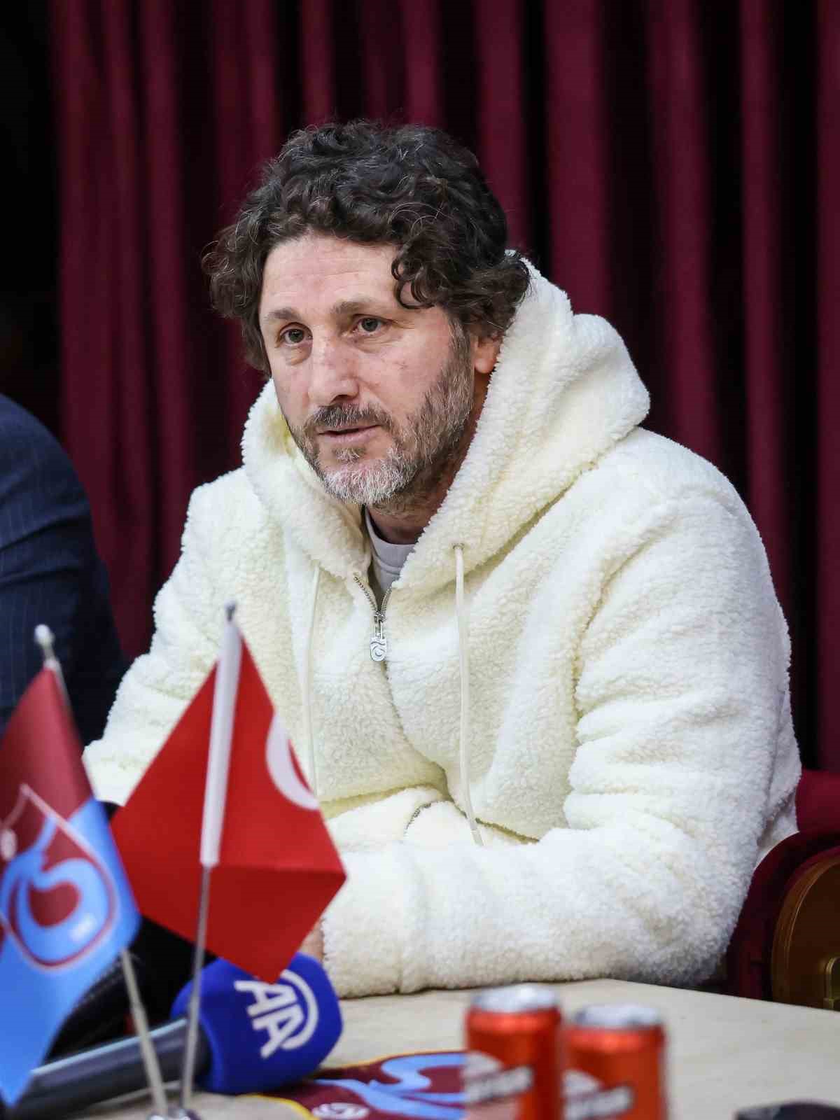 Fatih Tekke: "Bu ekip alkışı hak etti ve etmeye devam ediyor"
