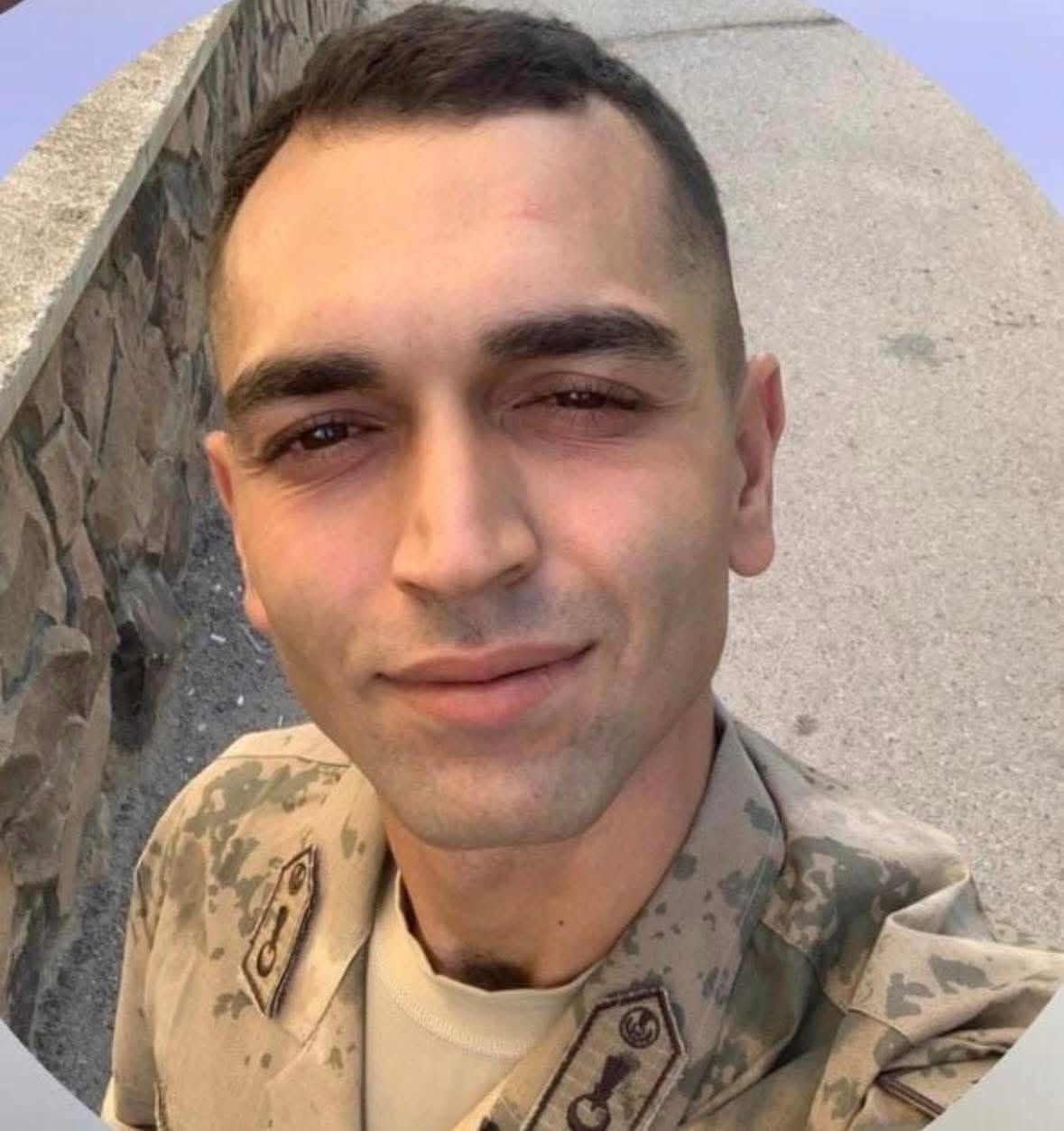 Beylik tabancasıyla intihar eden askeri personel Karab&uuml;k&rsquo;te toprağa verildi
