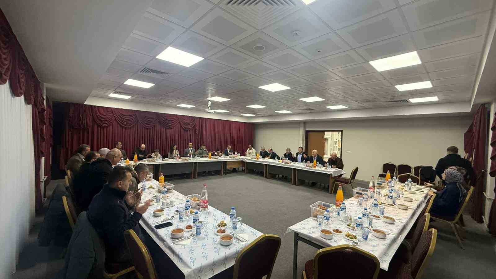 Aydıntepe Kaymakamı &ccedil;ocuklarla iftar sofrasında buluştu
