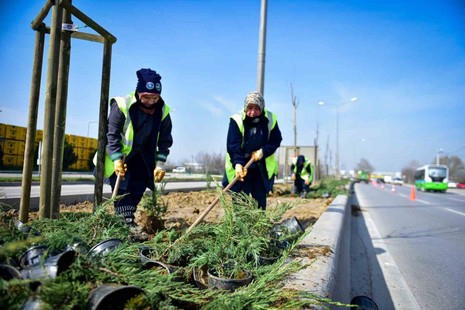 Bursa&rsquo;da cadde ve bulvarlara estetik dokunuş
