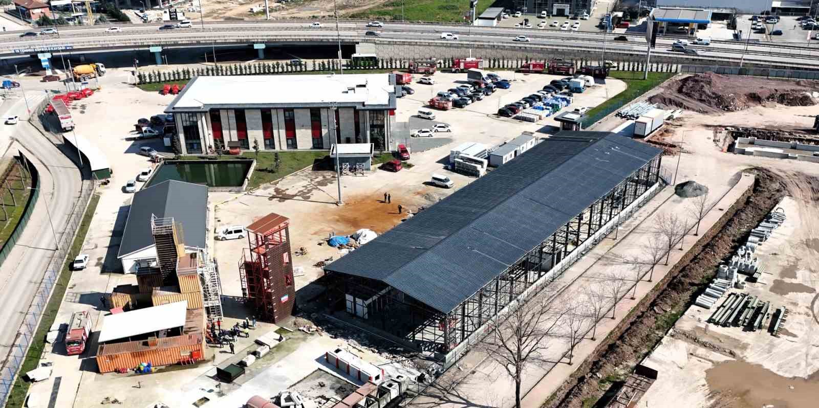 Kocaeli&rsquo;de itfaiye depo binasının y&uuml;zde 80&rsquo;i tamamlandı
