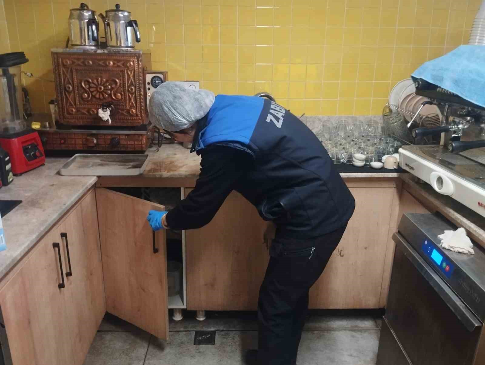 Bilecik&rsquo;te zabıta işletmeleri denetledi
