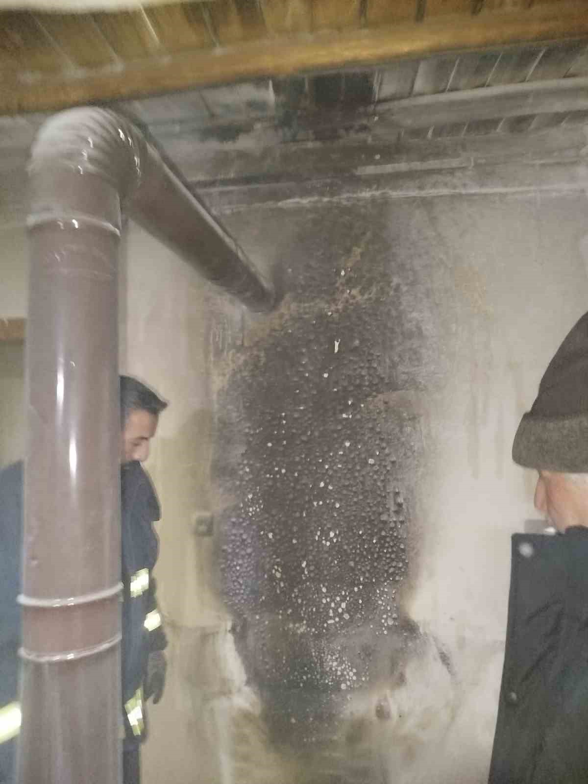 Van&rsquo;da ev yangını
