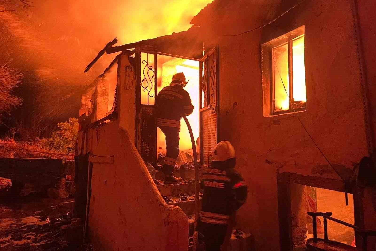 Muğla itfaiyesi Şubat ayında 621 ihbarda g&ouml;rev başındaydı
