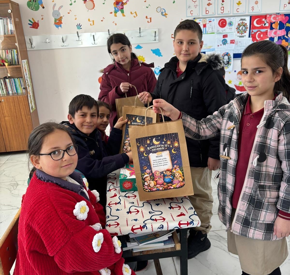 Bayburt&rsquo;ta on beşi geleneği iki okulun &ouml;ğrencilerini buluşturdu
