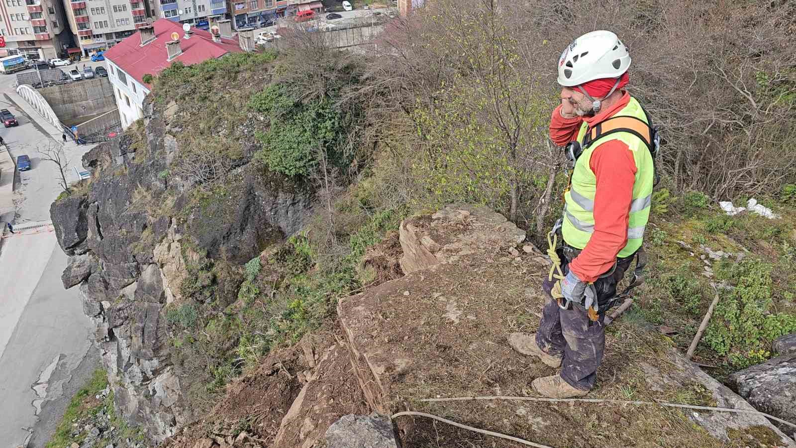 Metrelerce y&uuml;kseklikte tehlikeli g&ouml;rev
