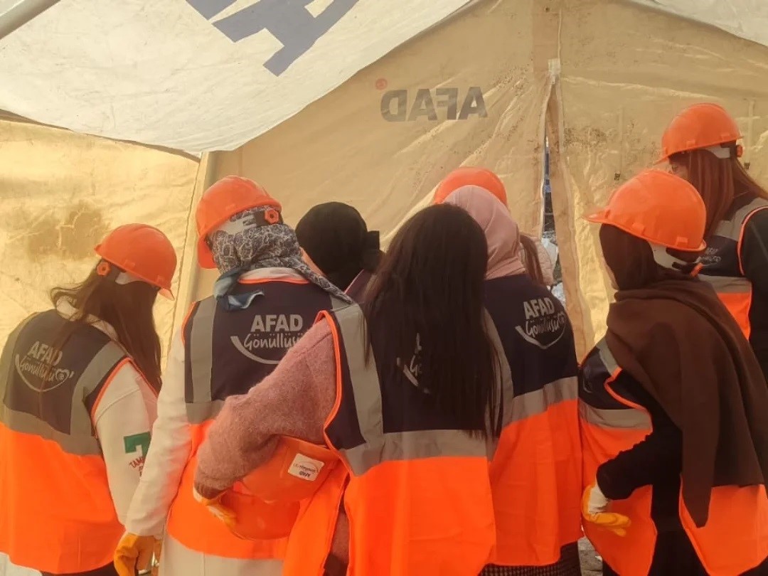 Şırnak&rsquo;ta tamamı kadınlardan oluşan AFAD g&ouml;n&uuml;ll&uuml; ekibi eğitimi tamamladı
