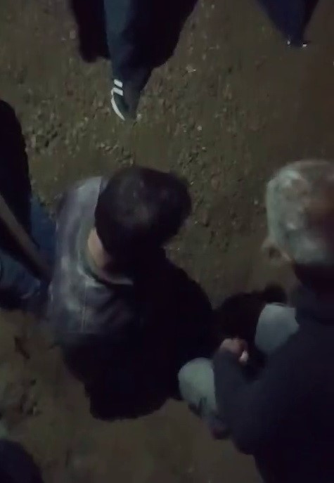 Şantiyede iş&ccedil;i, eleme makinesinde sıkıştı
