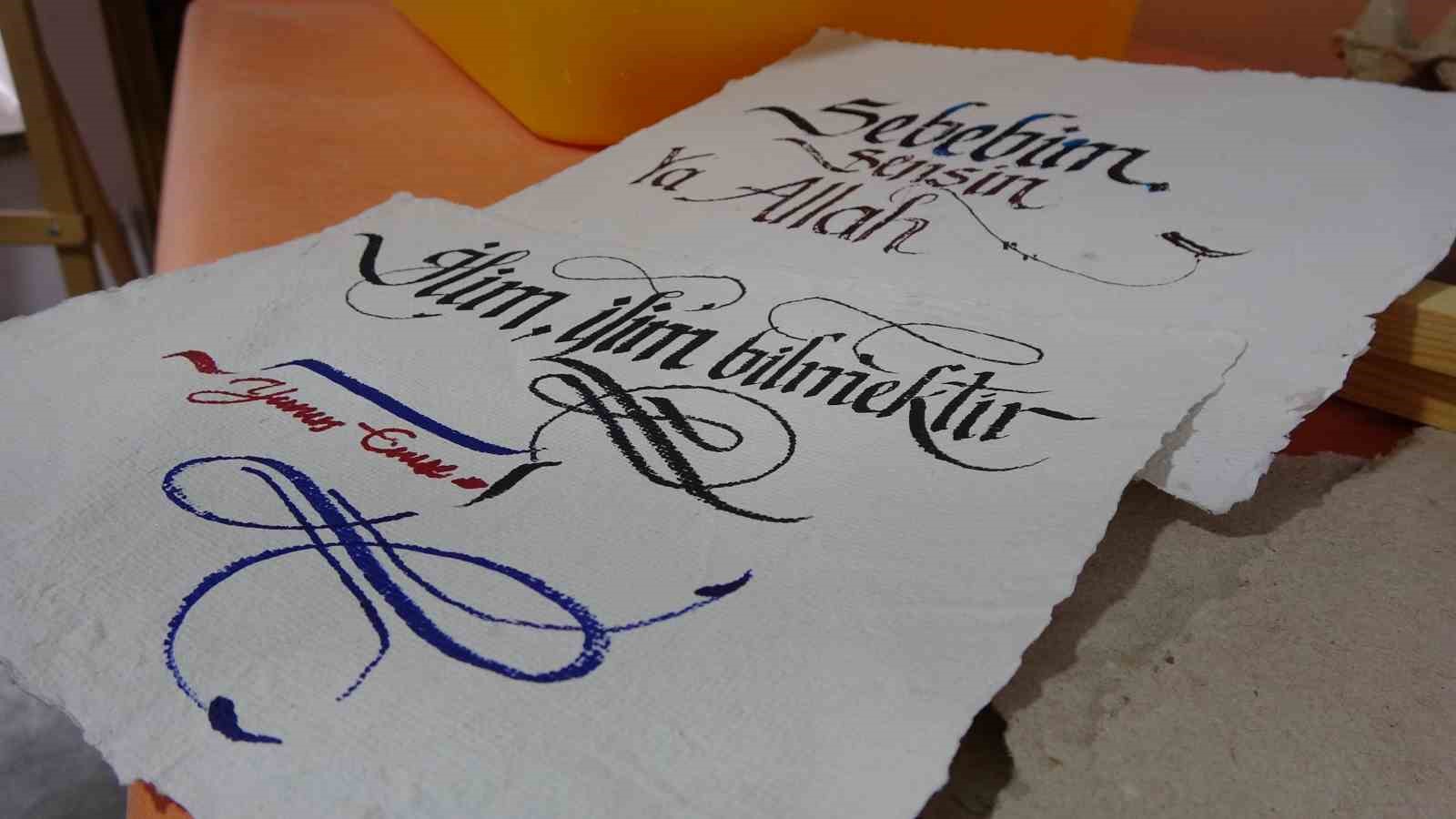 Yumurta kolilerinden el yapımı kağıt &uuml;retiyorlar
