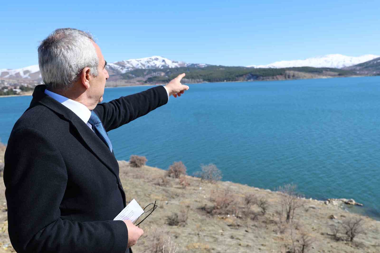 Başkan Bozcan: "Davos’a gitmeye gerek yok Hazar Gölü’ne gidelim"