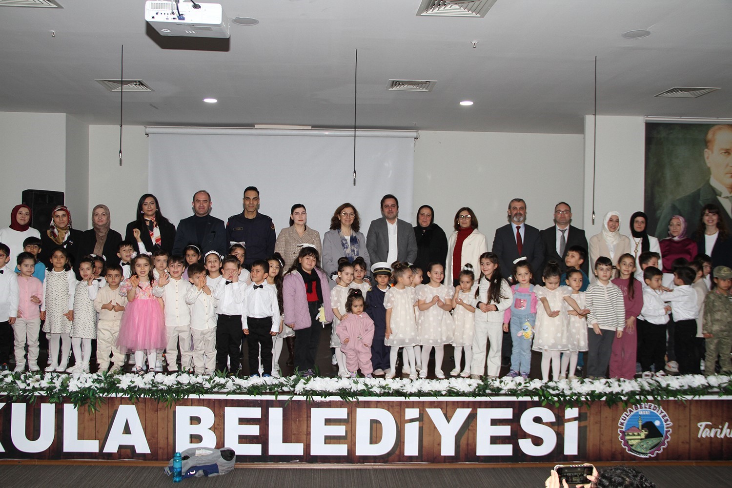 Kula&rsquo;da 8 Mart D&uuml;nya Kadınlar G&uuml;n&uuml; kutlandı
