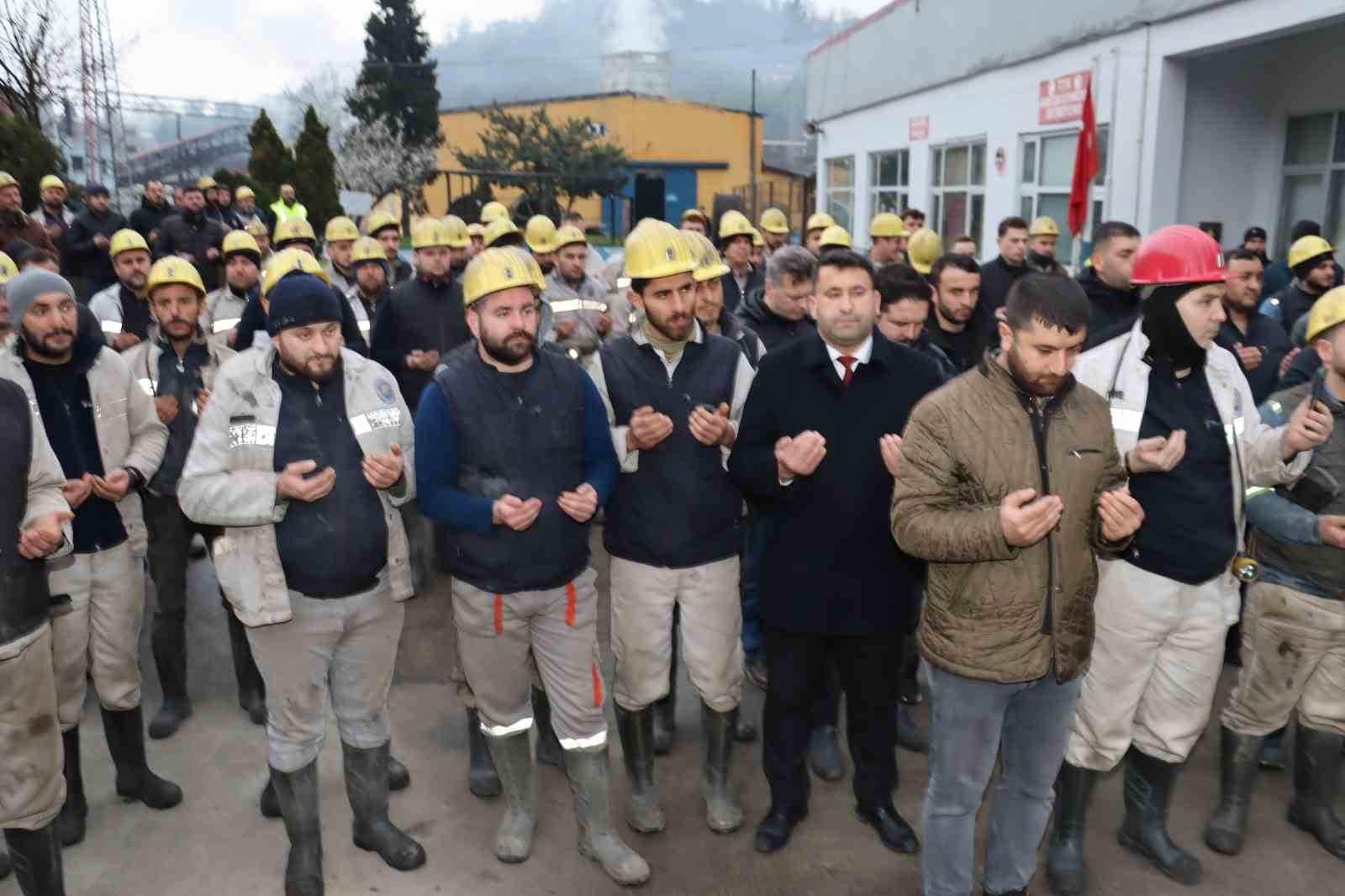 Armutçuk’ta 103 maden şehidi anıldı