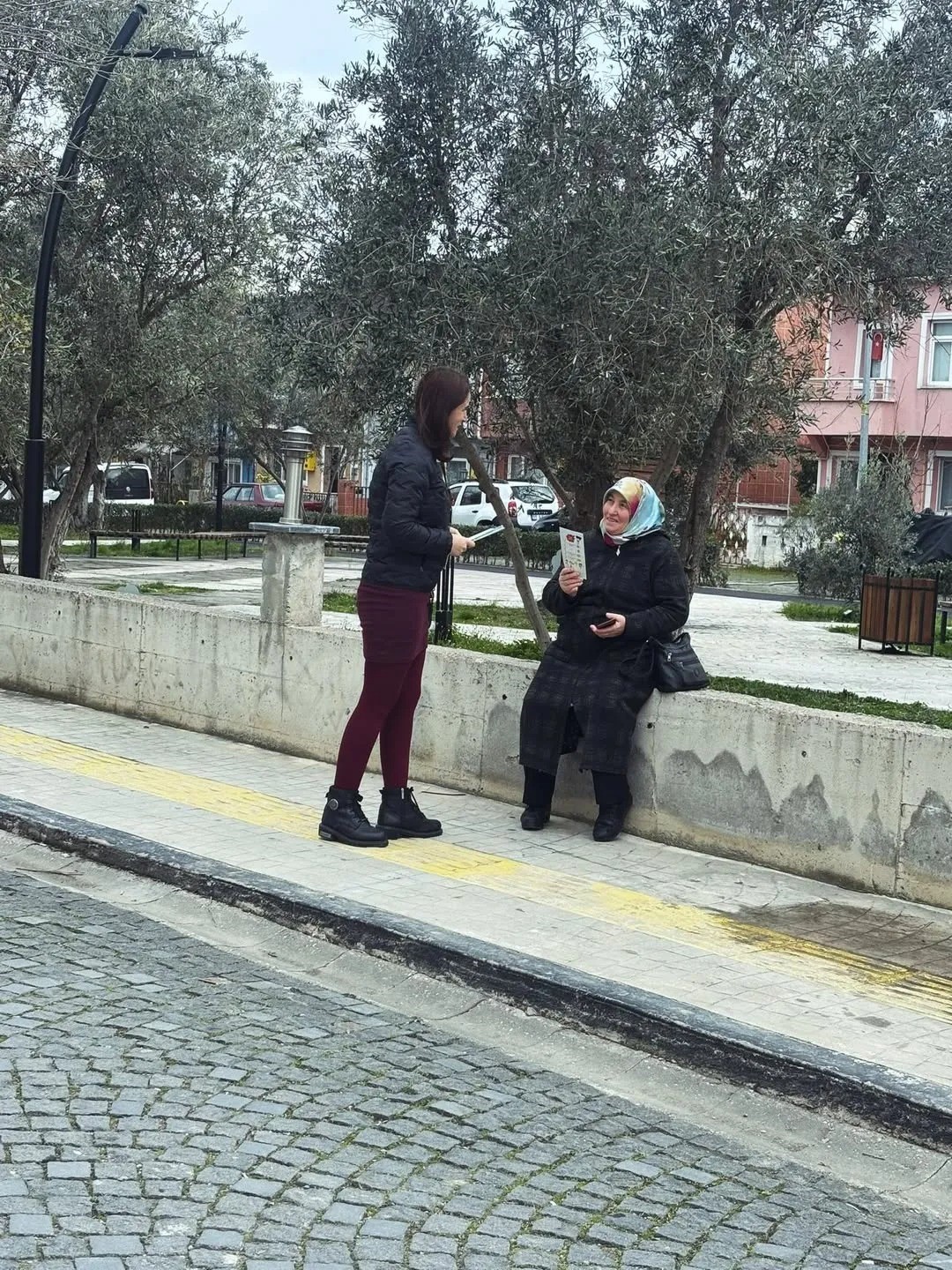 Sağlık&ccedil;ılardan pazar yerinde obezite farkındalığı
