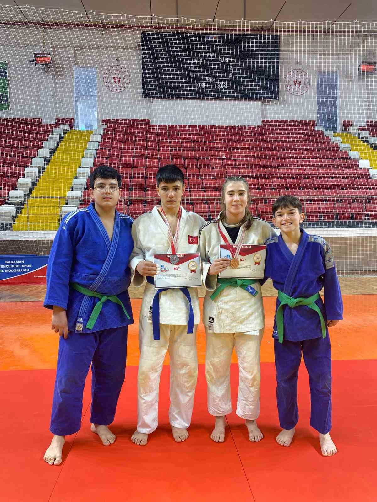 Salihlili Judocular T&uuml;rkiye Şampiyonası&rsquo;ndan madalyalarla d&ouml;nd&uuml;
