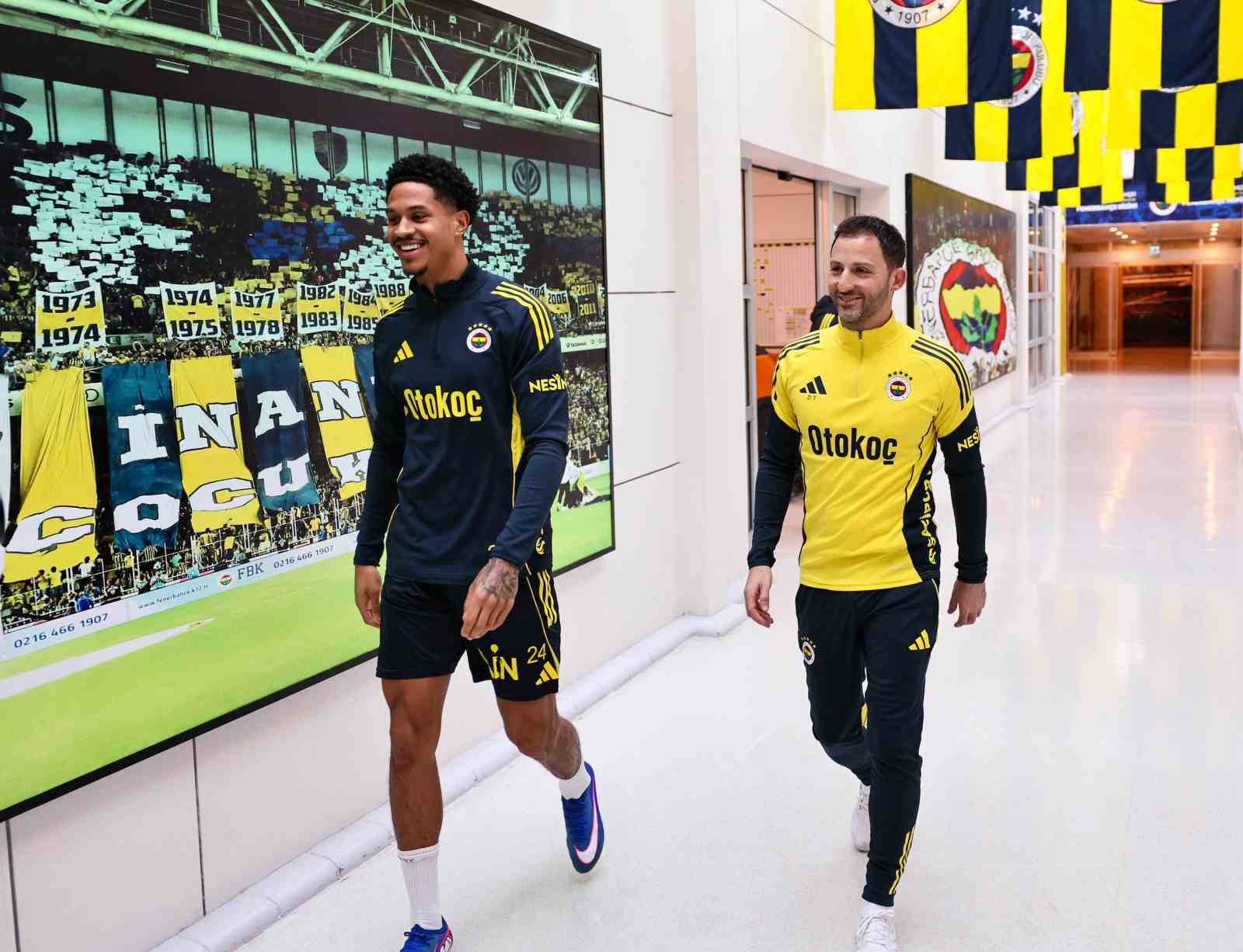 Fenerbah&ccedil;e, Samsunspor ma&ccedil;ı hazırlıklarına başladı
