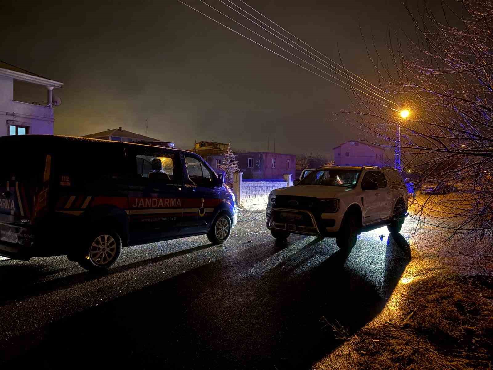 Kayseri&rsquo;de silahlı kavga: 1 &ouml;l&uuml;, 1&rsquo;i ağır 2 yaralı
