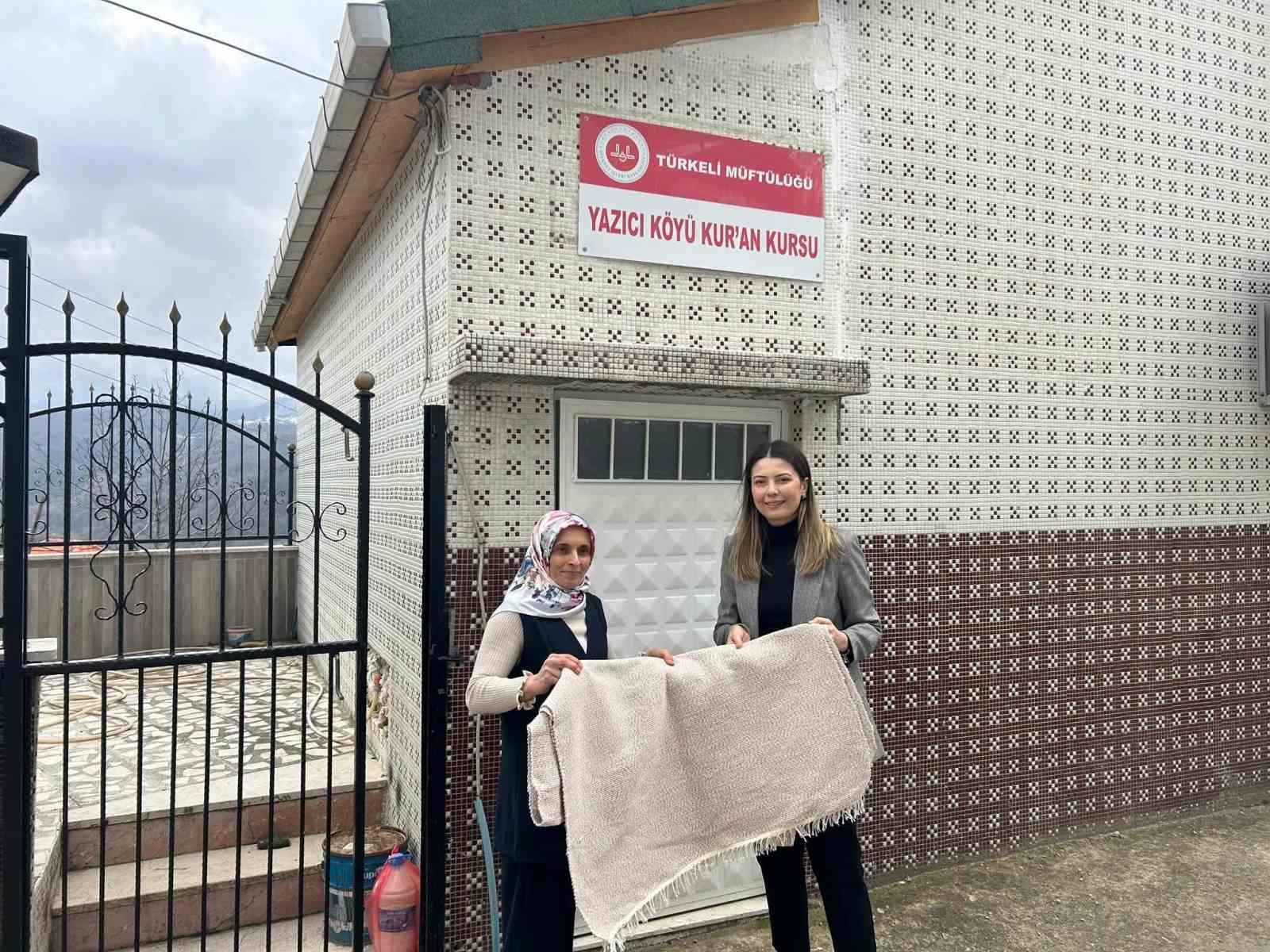 T&uuml;rkeli&rsquo;de geleneksel kilim dokumacılığı yaşatılıyor
