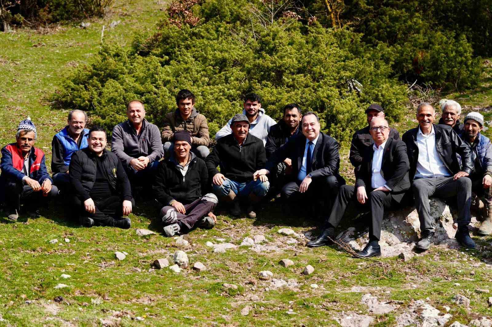 Manisa&rsquo;da meralara 8,5 tonluk bereket
