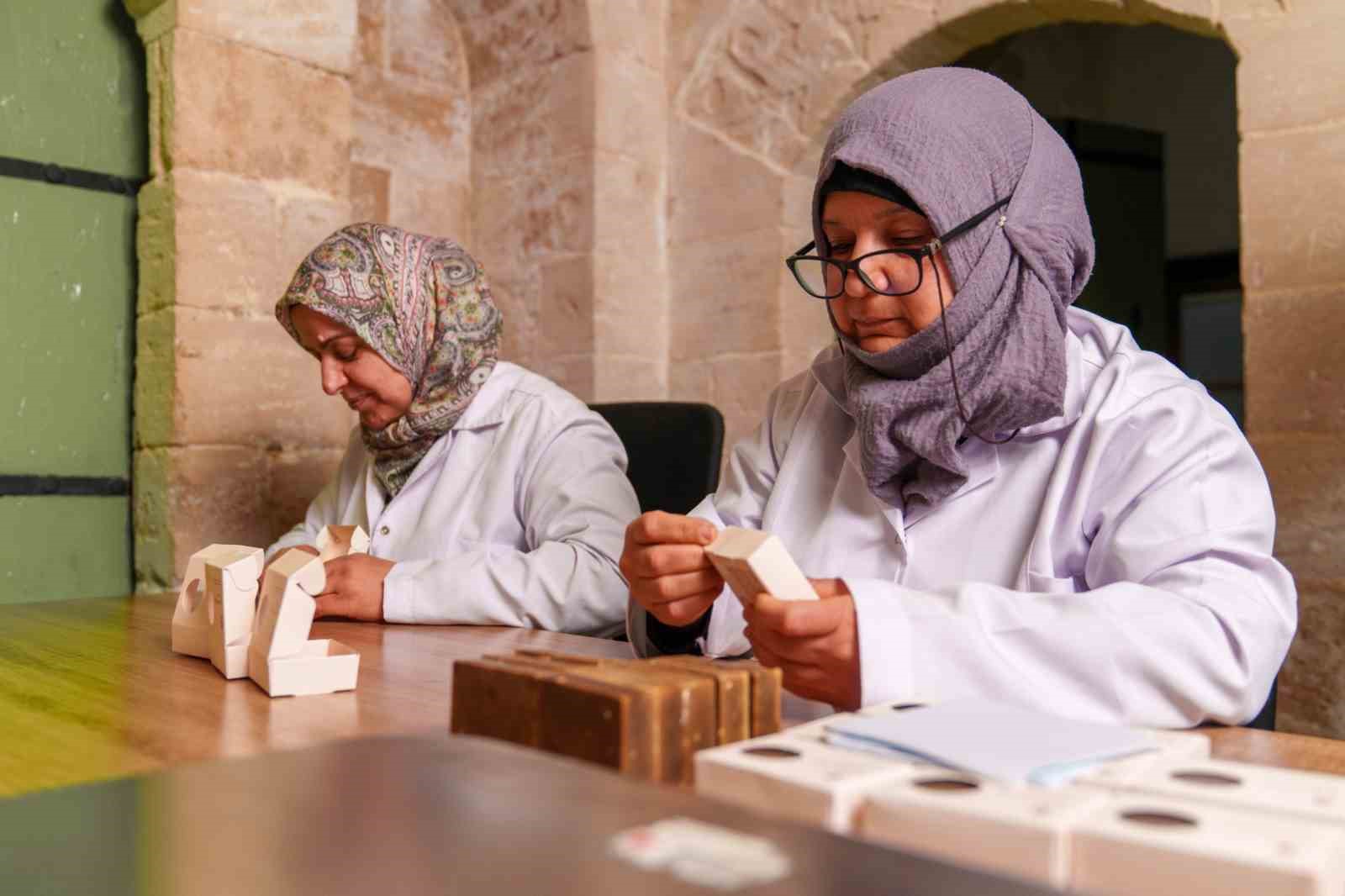 Espressolab, Mardinli kadın &uuml;reticilerle atık kahveyi &uuml;retime kazandırıyor
