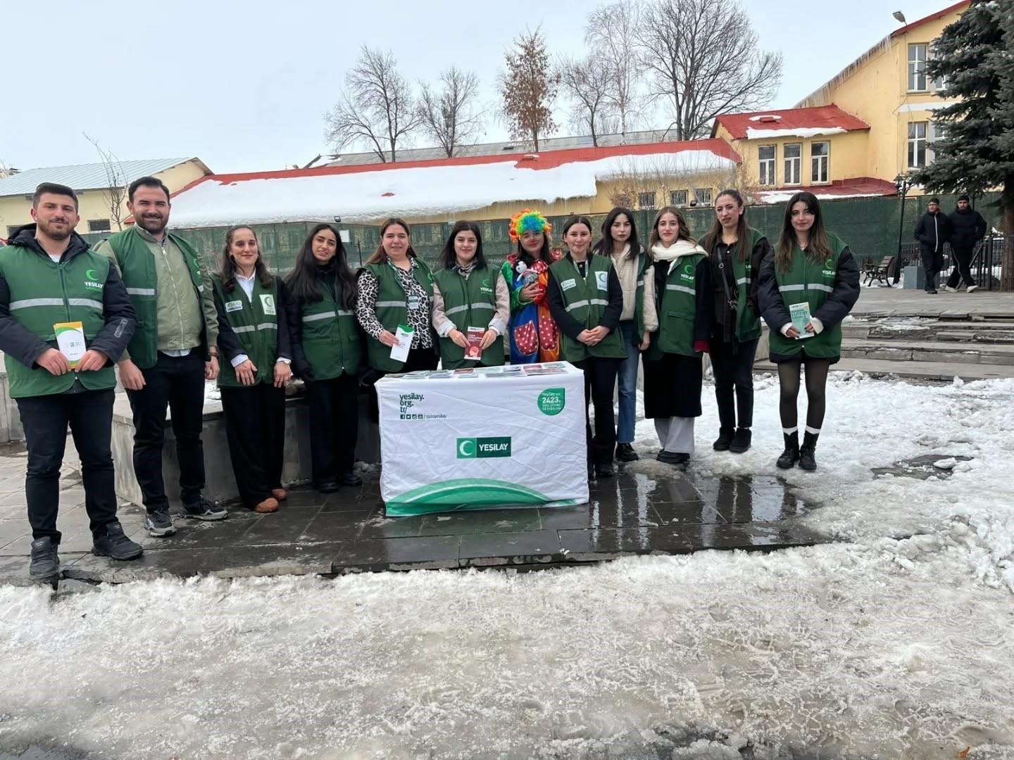 Kars&rsquo;ta bağımlılıkla m&uuml;cadele standı a&ccedil;ıldı
