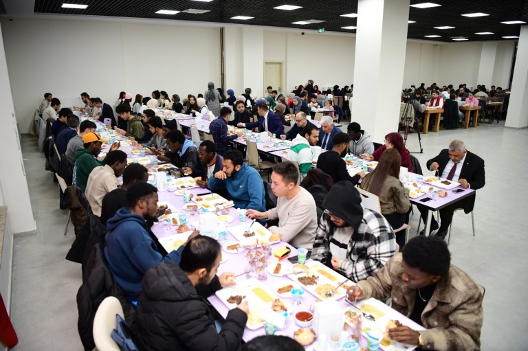 MT&Uuml;&rsquo;de uluslararası &ouml;ğrencilerle "Kamp&uuml;s İftarları 2026" buluşması
