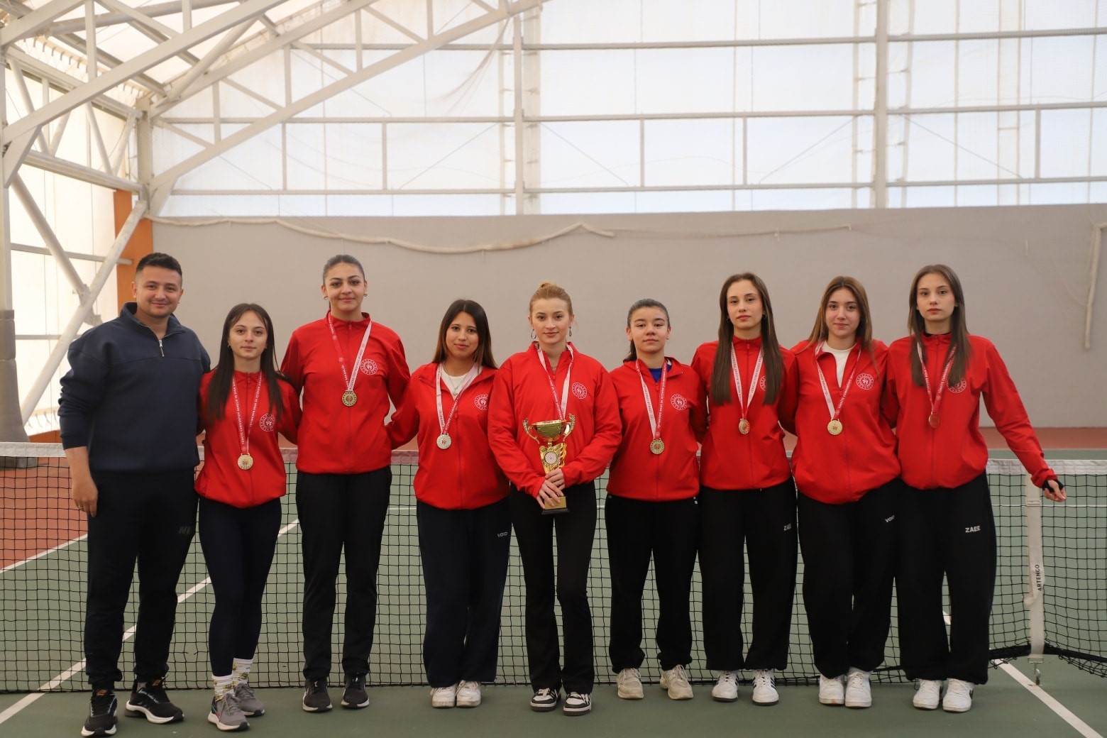 K&uuml;tahya&rsquo;da &rsquo;Okullar Arası Gen&ccedil;ler Tenis M&uuml;sabakaları&rsquo; tamamlandı
