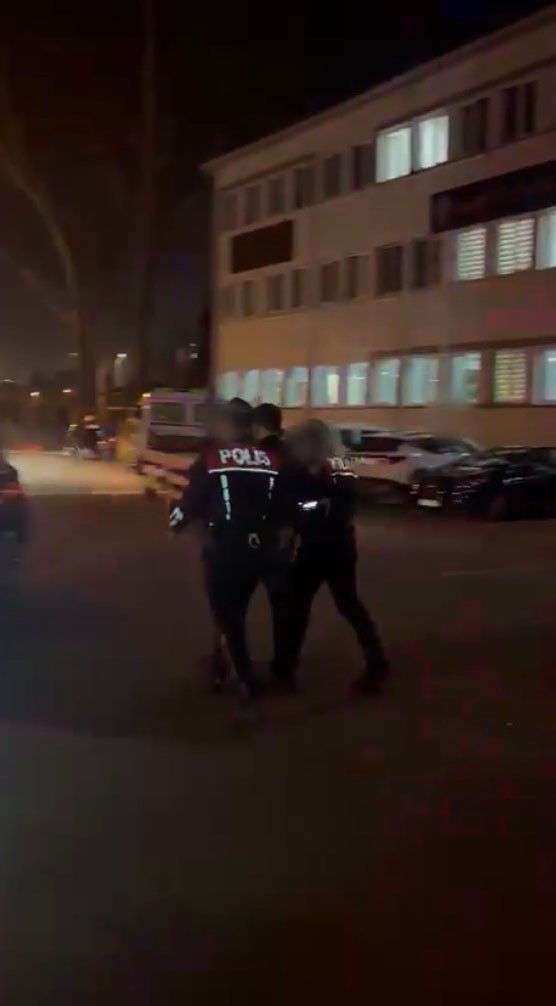 Bursa&rsquo;da &lsquo;dur&rsquo; ihtarına uymadı, evinden uyuşturucu ve silah &ccedil;ıktı
