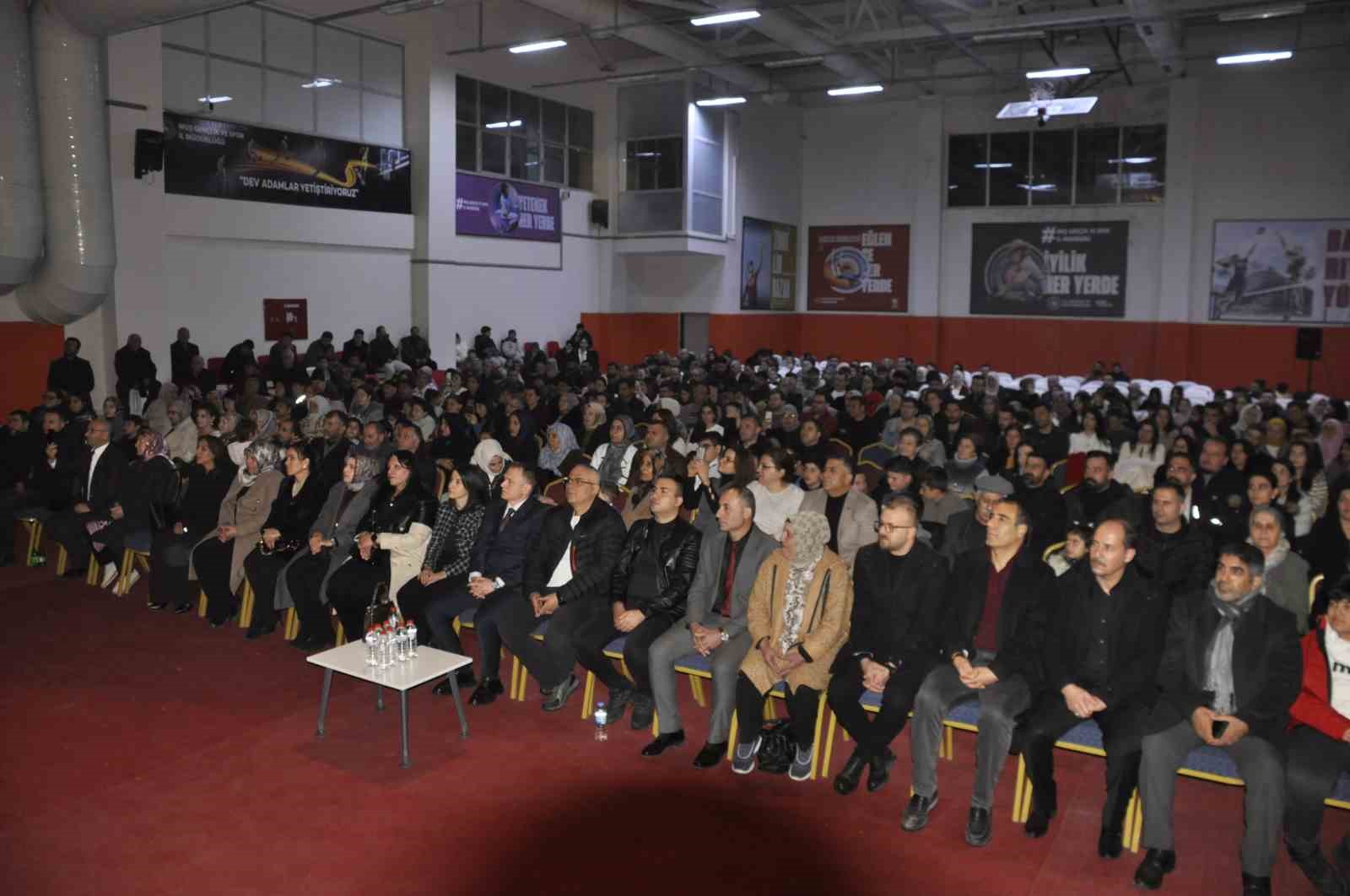 Bulanık&rsquo;ta "Ahıskalılar Gecesi" coşkusu
